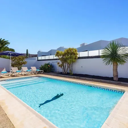 Castillo Del Aguila By Villa