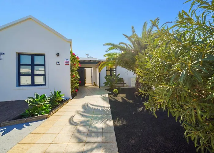 Willa Castillo Del Aguila By *