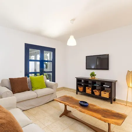 Castillo Del Aguila By *