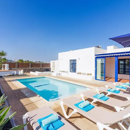 Castillo Del Aguila By Villa *