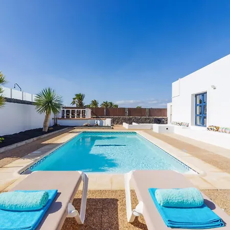 Castillo Del Aguila By * Playa Blanca